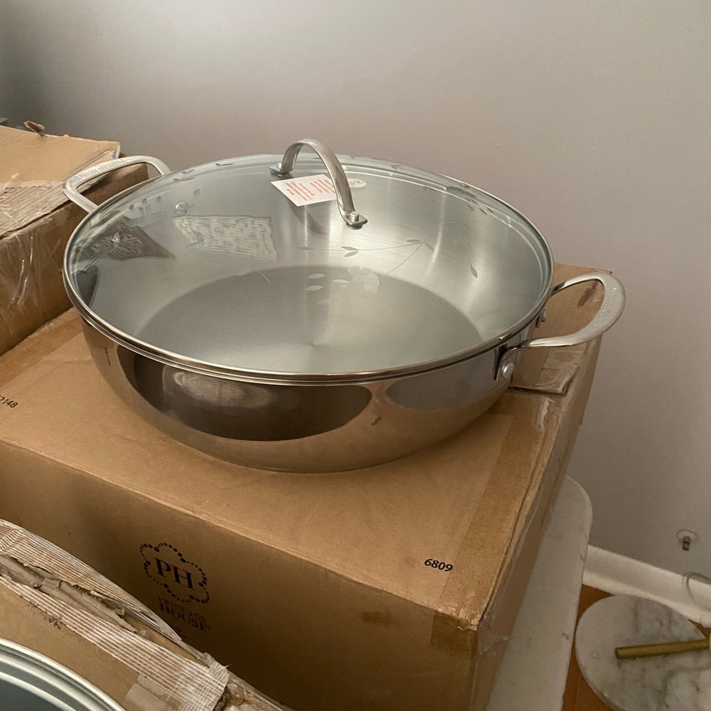 New/ Never Used Princess House Pot